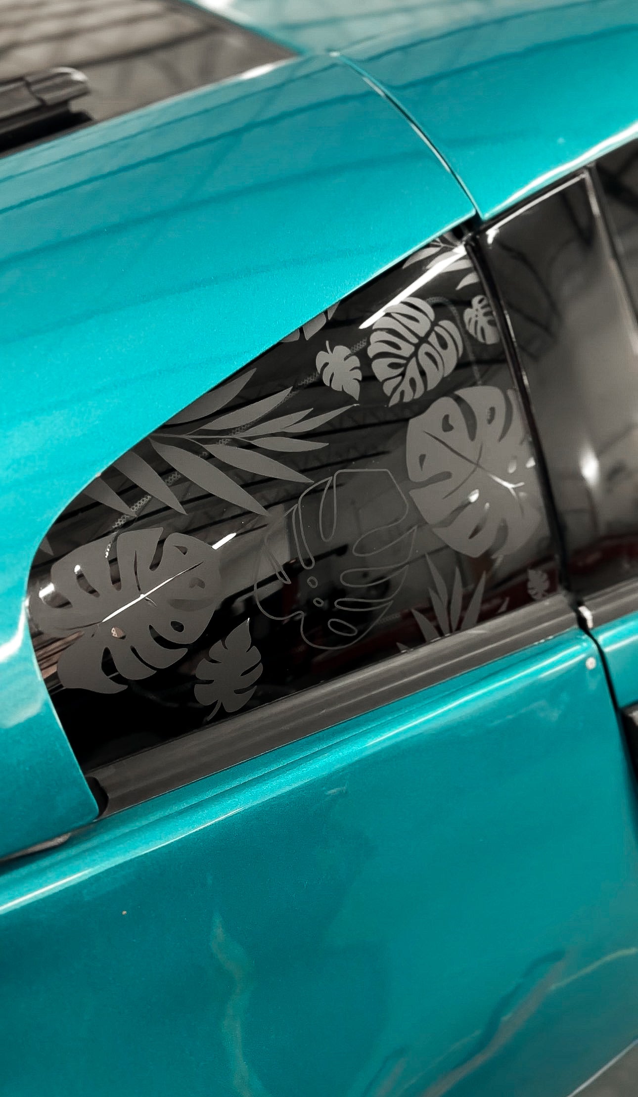 Monstera Floral Rear Quarter Window Decal Single